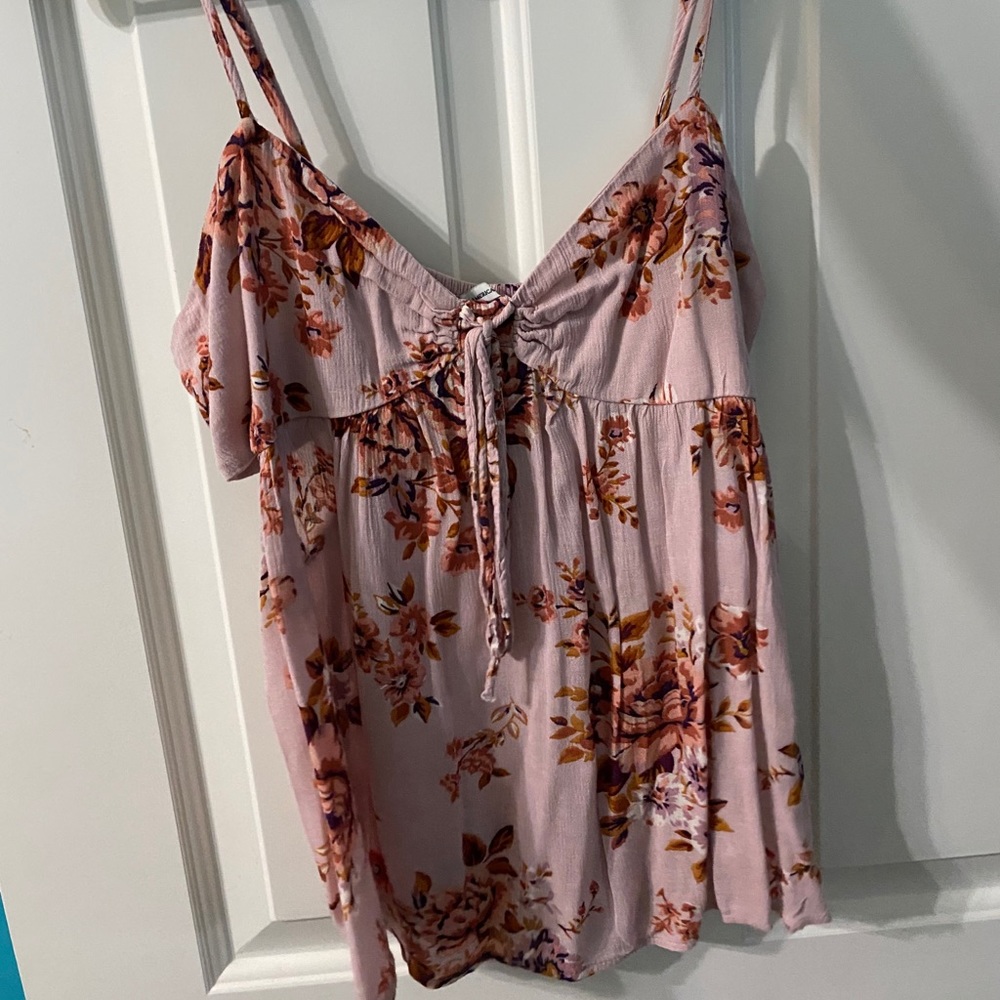 Pink flowy tank top